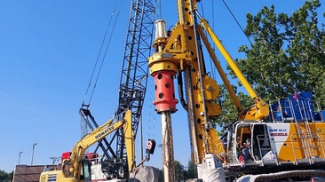 Secant pile drilling operations, which form part of the AWSP-01-01 Tunnel Extension project in Chicago