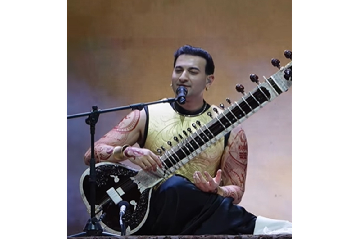 Rishab Rikhiram enthrals audience with Dhurandhar, Harry Potter X Game of Thrones melody at New Delhi
