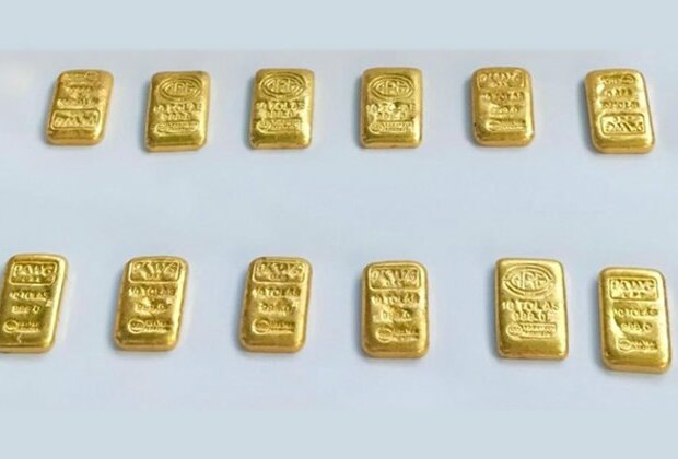 WBengal: BSF seizes gold biscuits worth over Rs 1 cr in Murshidabad