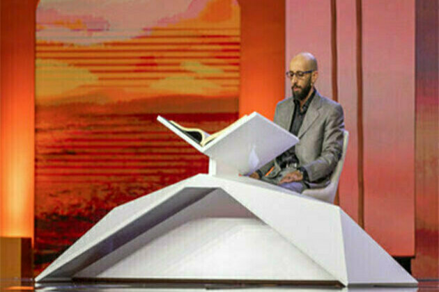 Otr Elkalam: All the Way from Hollywood to Riyadh an American contestant travels to participate in the largest religious competition