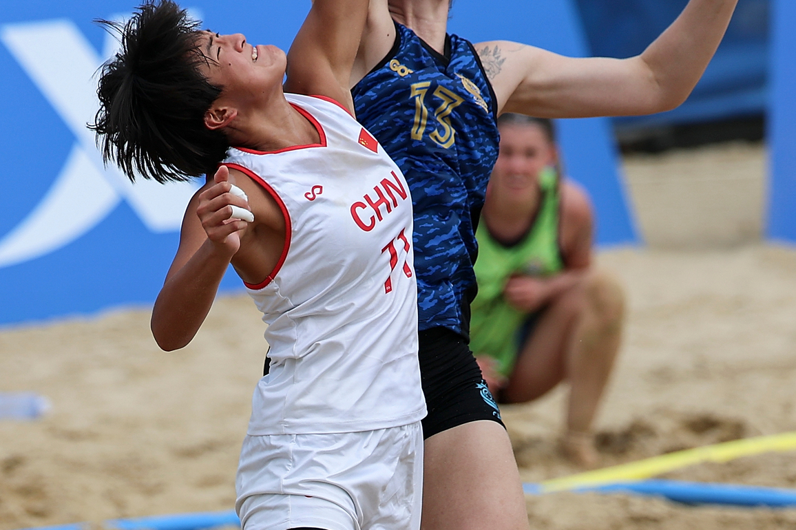 (SP)CHINA-CHENGDU-THE WORLD GAMES 2025-BEACH HANDBALL-WOMEN'S PRELIMINARY ROUND-ARG VS CHN (CN)