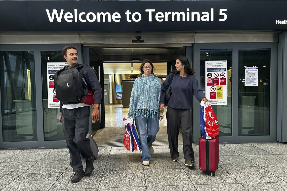 Flights resume at London Heathrow after a daylong closure sparked travel chaos around the world