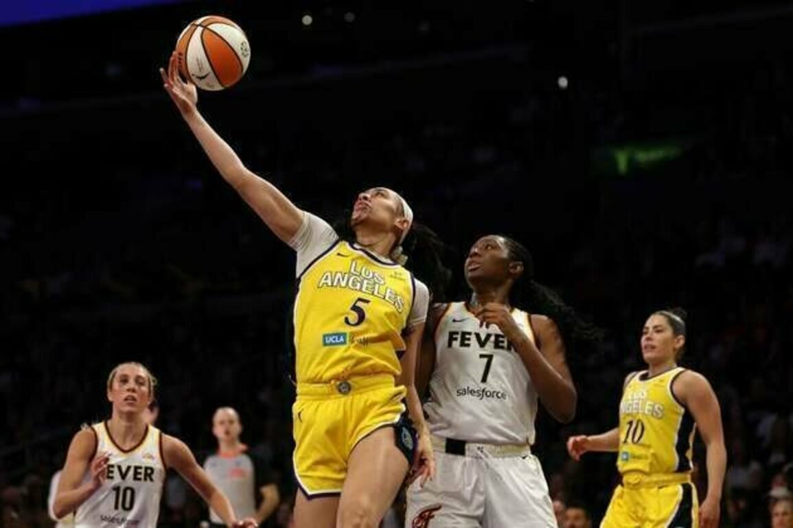 Seeing a path to playoffs, Sparks host skidding Mystics