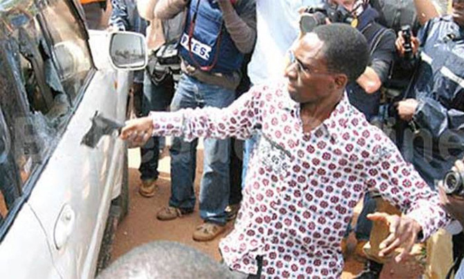 Besigye tormentor Arinaitwe detained over rape Besigye tormentor Arinaitwe detained over rape