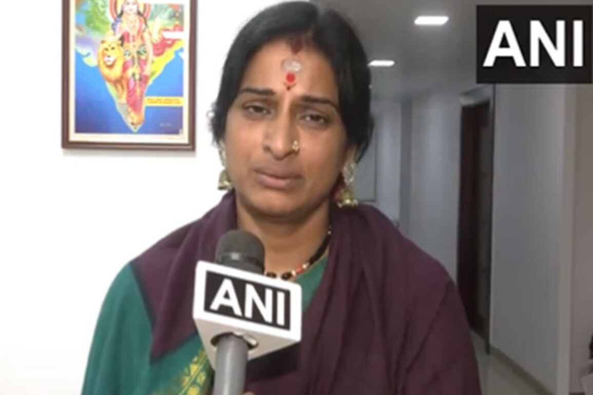 BJP leader Madhavi Latha alleges illegal voting by Pakistani citizens in Telangana; claims political backing