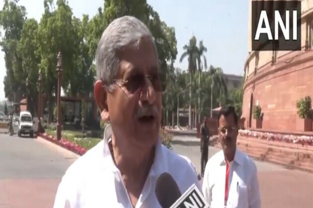 "Walking on crutches of RJD": Union Minister Lalan Singh attacks Congress