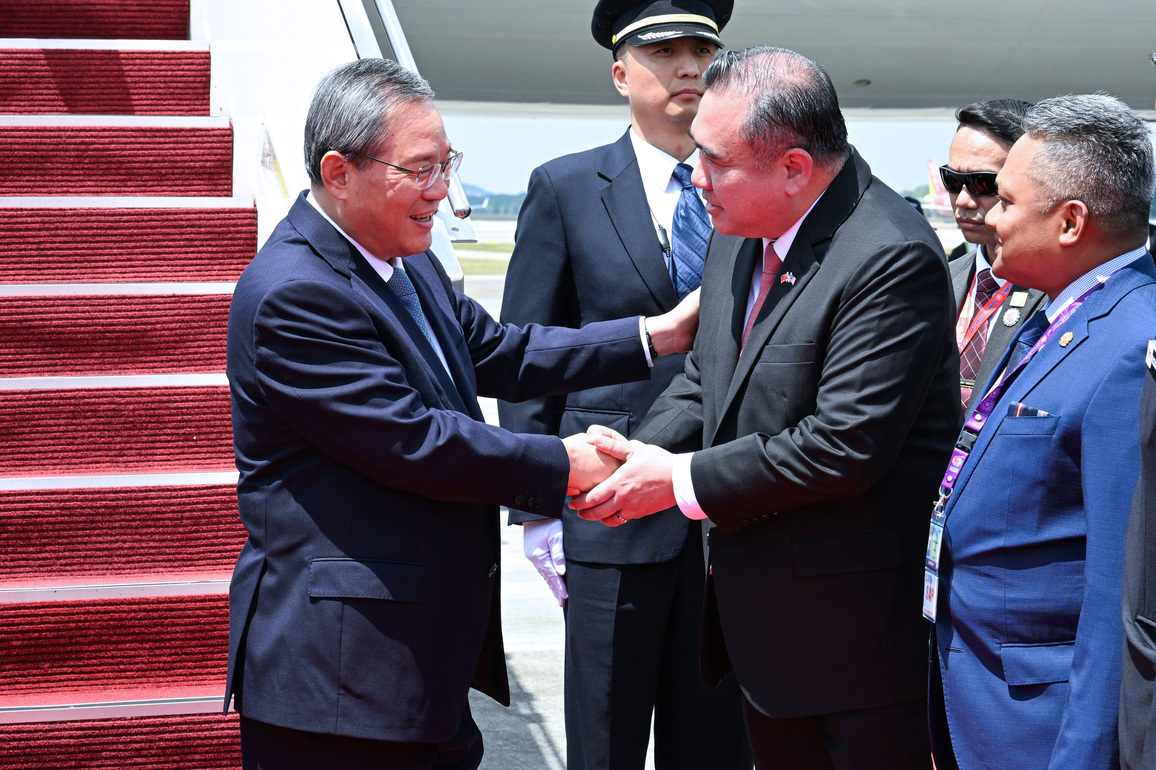 MALAYSIA-KUALA LUMPUR-LI QIANG-ASEAN-GCC-CHINA SUMMIT-ARRIVAL