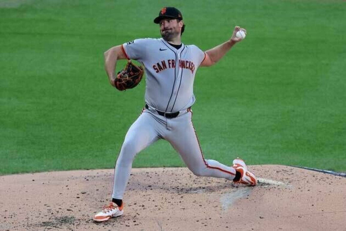 Robbie Ray, Giants ride momentum into matchup with Pirates