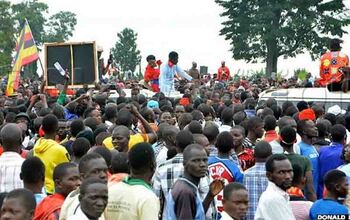 Kyagulanyi avunaanwa okukola kampeyini eziyinza okusaasaanya covid 19