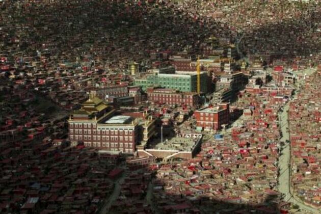 Abbot Urges Monks Against Protest as China Razes Buddhist Academy