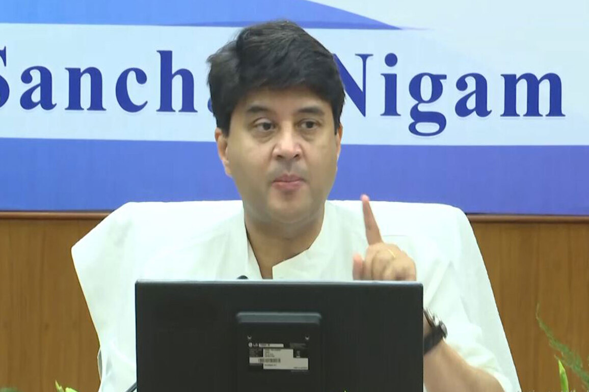 PM Modi to launch BSNL's 4G stack, saturation project tomorrow: Jyotiraditya Scindia