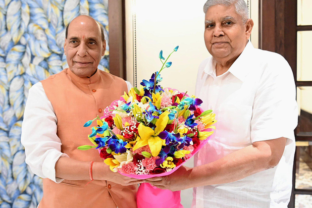 Defence Minister Rajnath Singh extends birthday greetings to Vice President Dhankhar