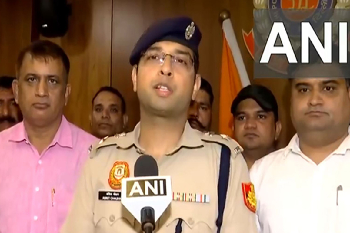 Delhi Police busts inter-state racket; 8 held for smuggling stolen phones to Bangladesh