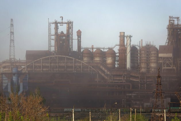 Ukraine orders Azovstal fighters to surrender
