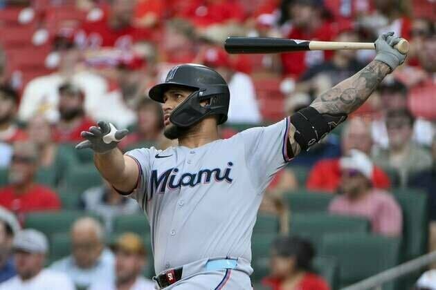 Marlins' roster in flux ahead of series finale vs. Cards