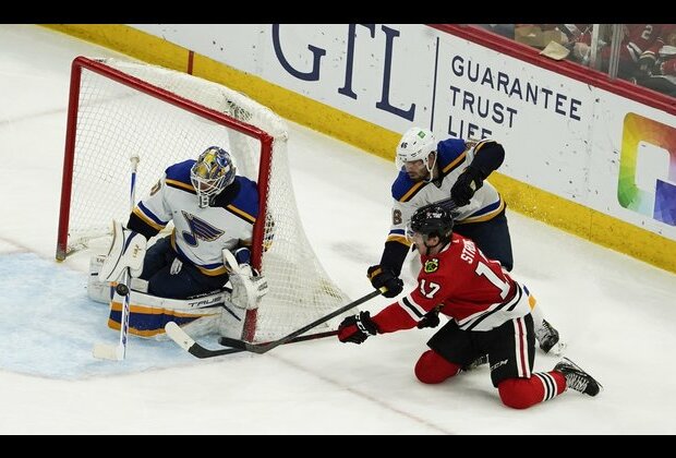 Jordan Binnington back in form as Blues blank Blackhawks