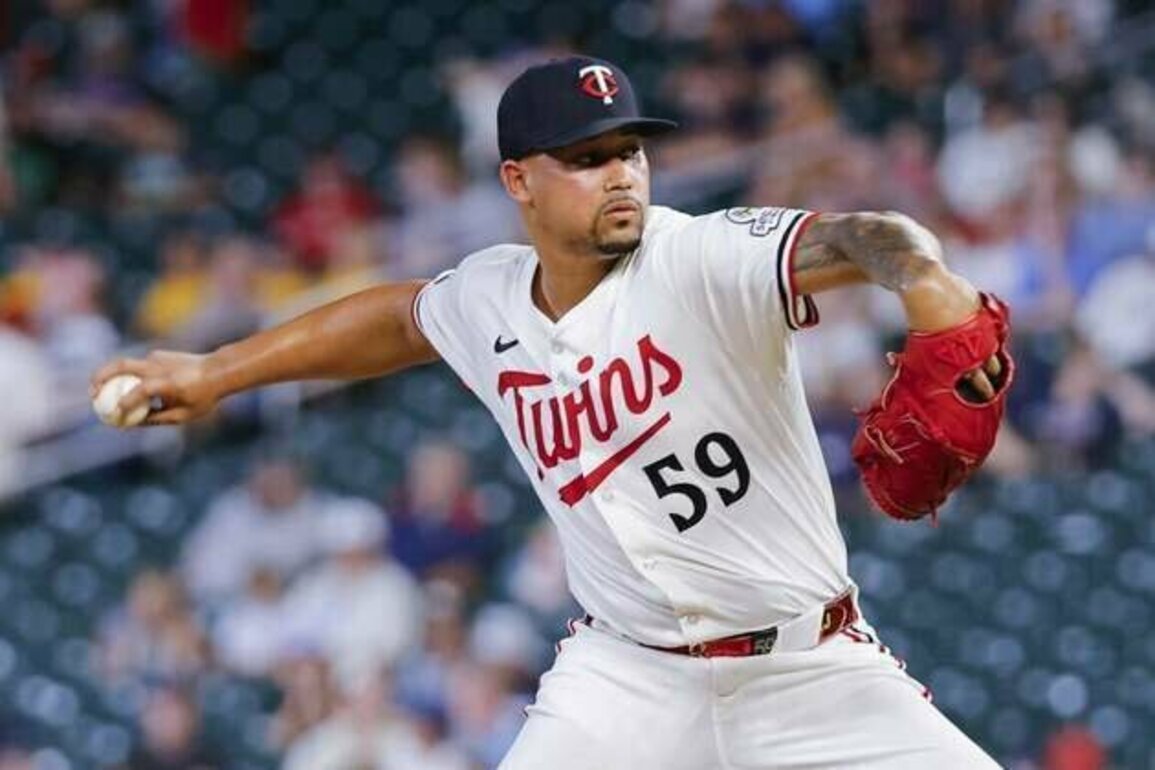 After acquisitions, Tigers try to keep momentum going vs. Phillies
