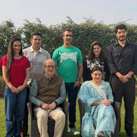 Anupam Kher shares "crazy anticipation" as he reunites with OG 'Khosla ka Ghosla' cast ahead of sequel