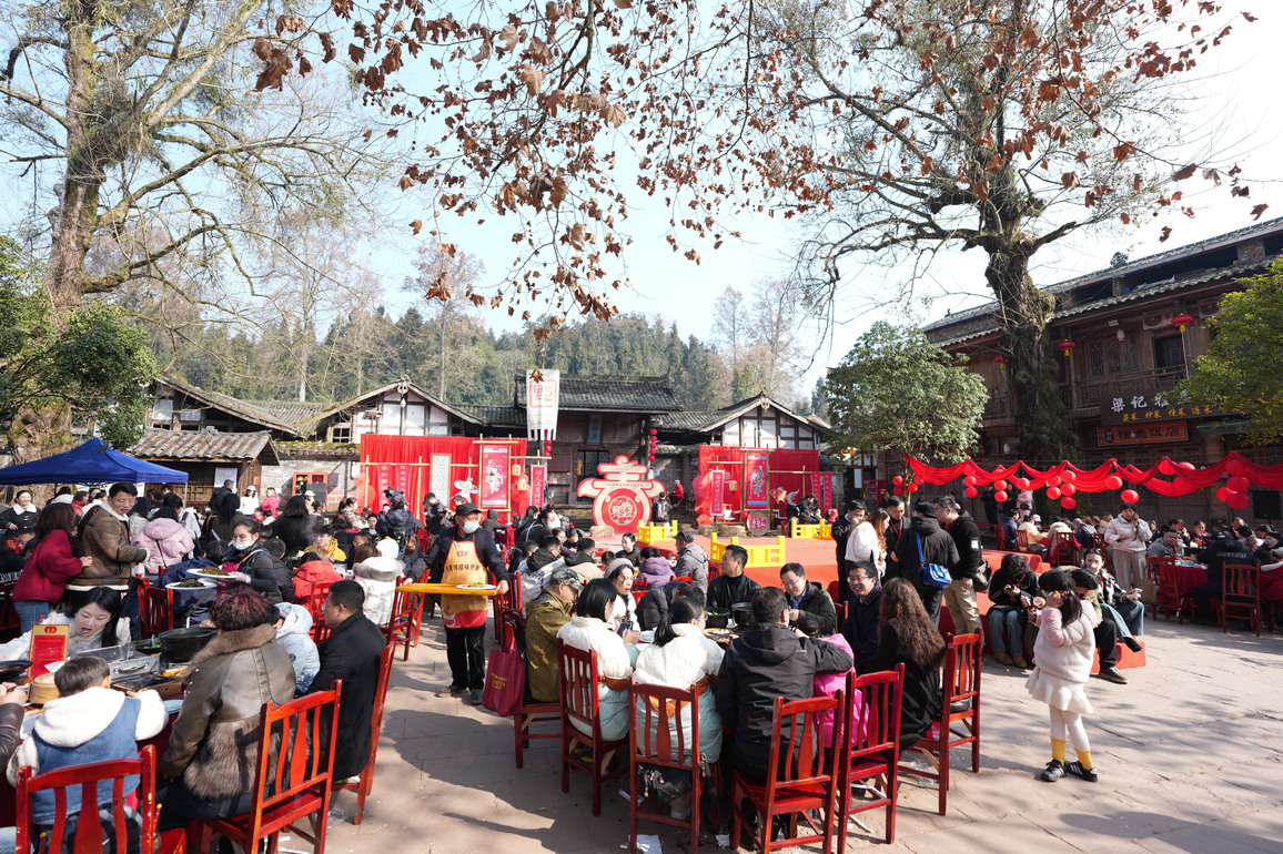 CHINA-SICHUAN-YA'AN-TOURISM (CN)