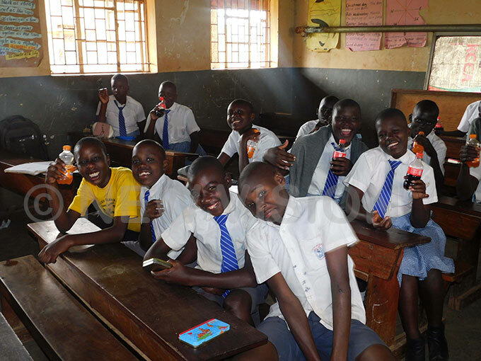  upils of olice hildren rimary chool relax  this was after their science paper on 5 ovember at the chool in aguru olice arrack photos  hotos  by uliet aiswa
