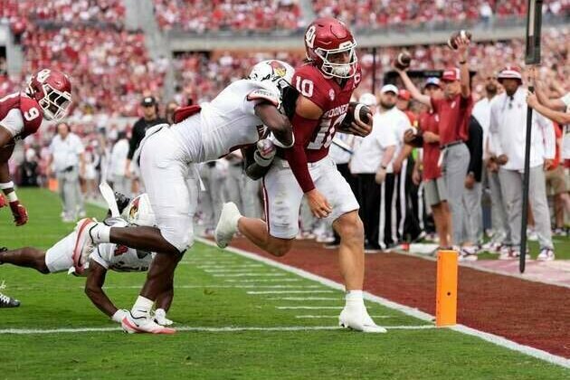 John Mateer sets record for No. 18 Oklahoma in rout of Illinois State