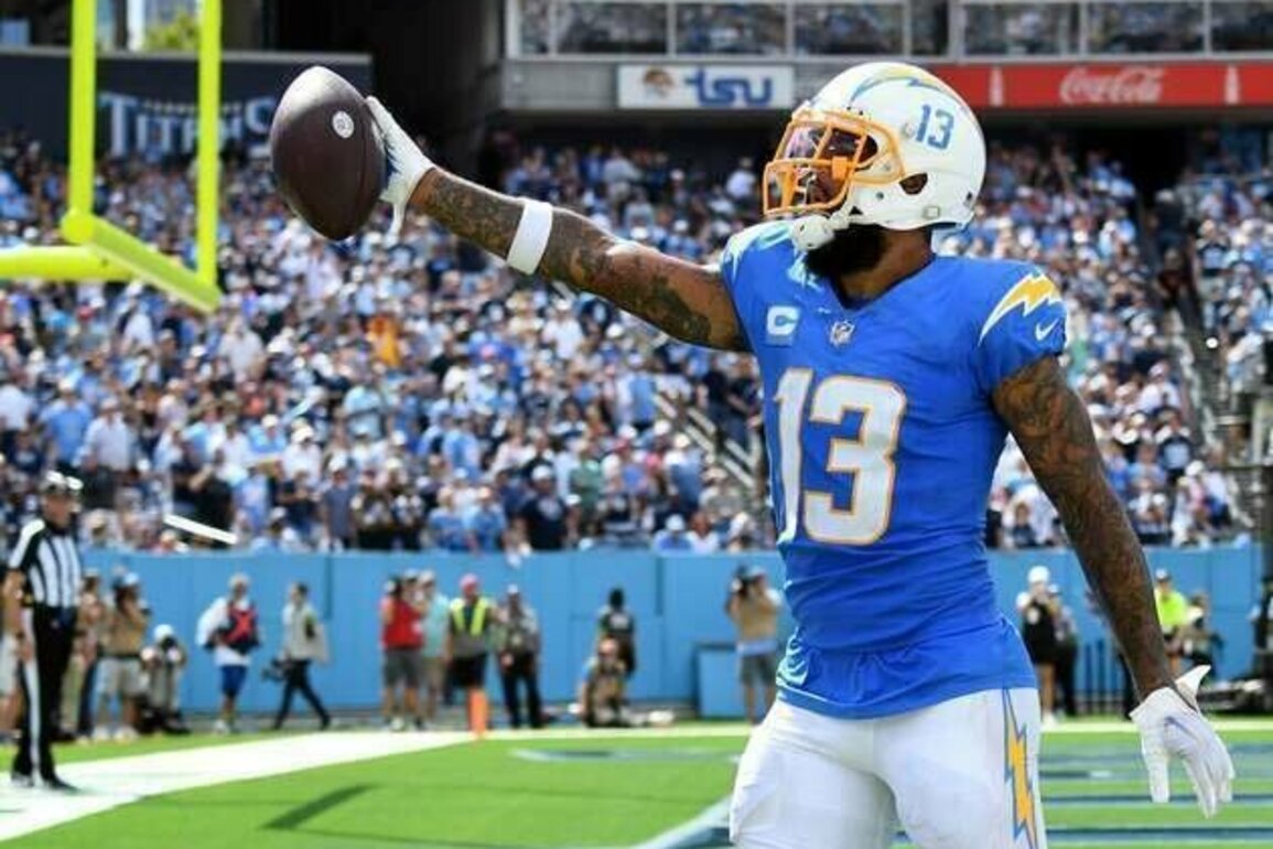 Report: Keenan Allen, Chargers have mutual interest in reunion