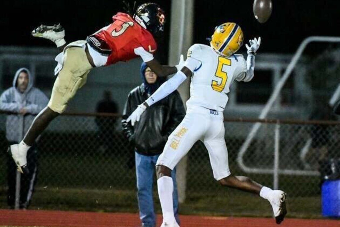 WR Calvin Russell III signs, gives Syracuse highest-ranked class ever