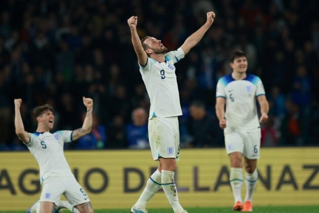 Harry Kane's record breaking goal seals victory for 10-men England against Italy
