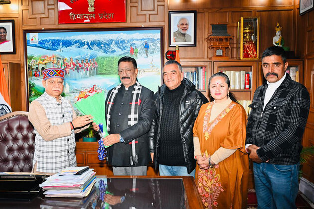 "Proposed cut in import duty on NZ apples threatens Himachal growers": MLA Kuldeep Rathore warns after meeting Governor