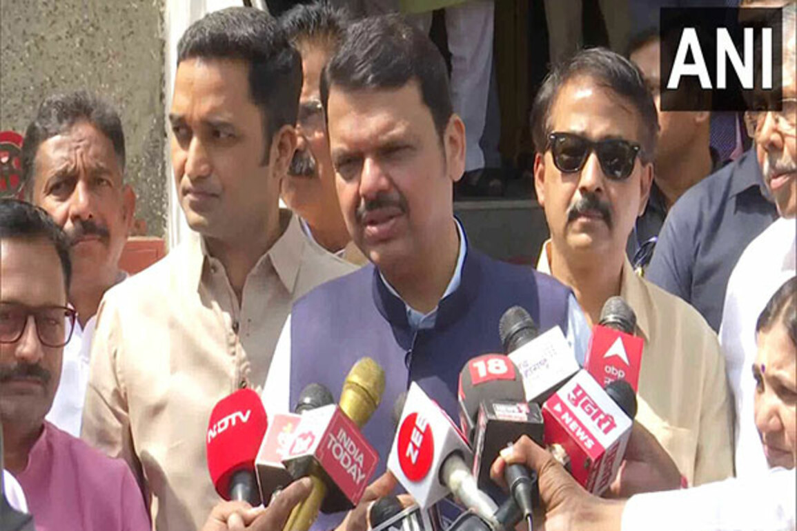 "Reports of 107 Pakistani citizens going missing baseless": Maharashtra CM