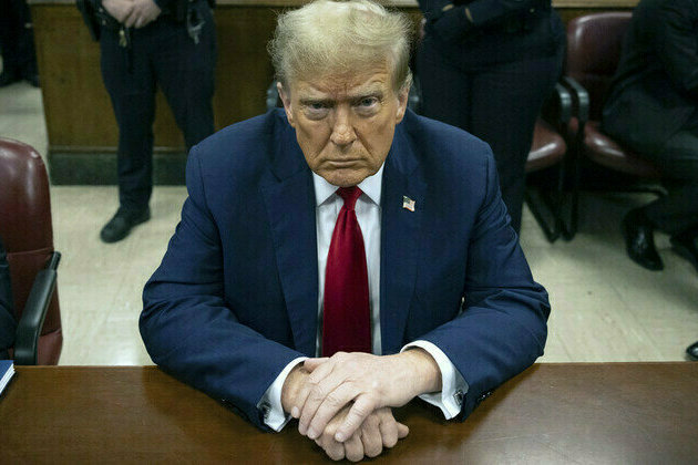 Trump questions Kievs use of US aid 