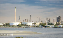 The Altona refinery 