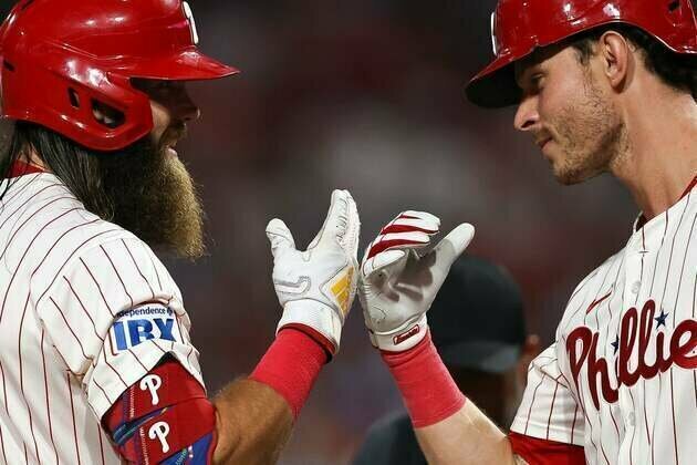 Streaking Phillies pursue sweep of skidding Orioles