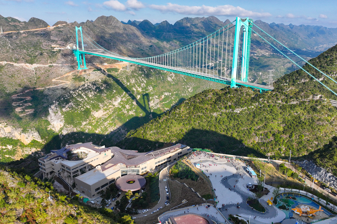 (GloriousGuizhou) CHINA-GUIZHOU-HUAJIANG GRAND CANYON BRIDGE-SERVICE AREA-TOURISM (CN)