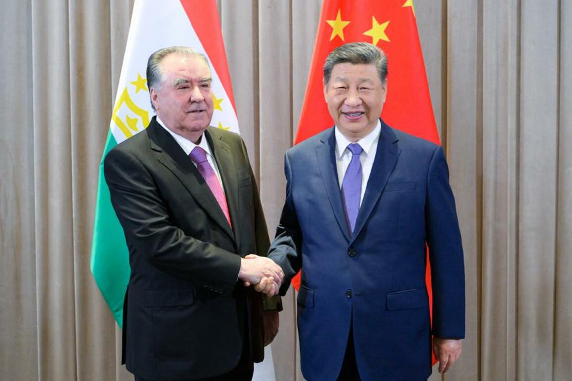 Xi calls on China, Tajikistan to expand scale of bilateral trade, investment