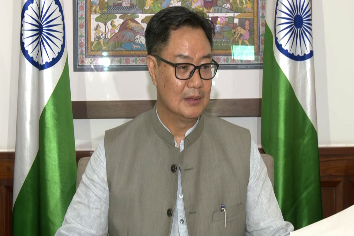 "Serves as a reminder, you cannot make statements against country": Kiren Rijiju on SC pulling up Rahul Gandhi