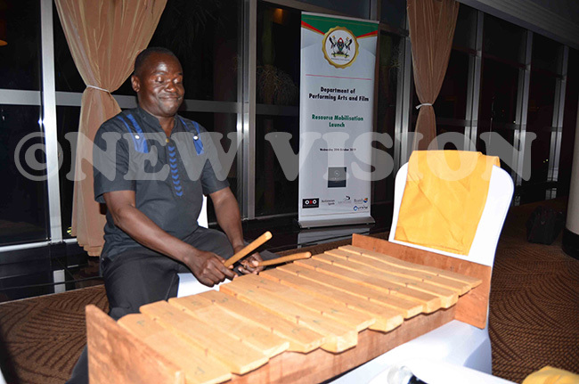  ylophone maestro ames obert ijogwa entertaining guests during the function