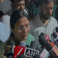 Dhar road accident: 15 dead after pickup vehicle overturns; Union Minister Savitri Thakur visits hospital