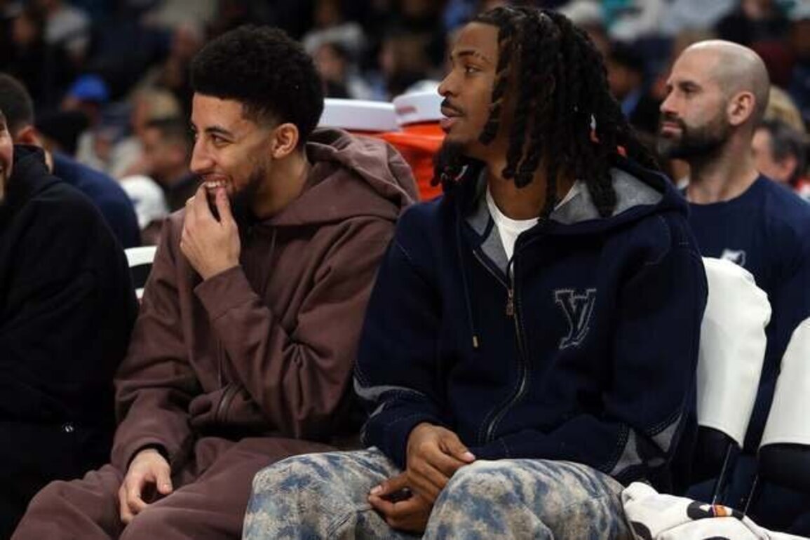 Ja Morant dazzles in return, Grizzlies rout Magic in London