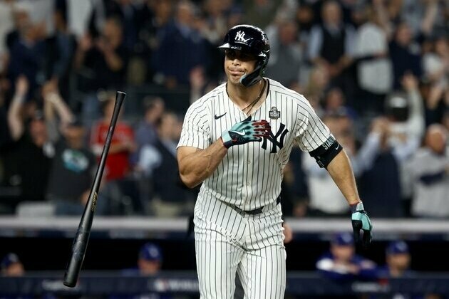 Yanks' Giancarlo Stanton gets more injections; Luis Gil out 3 months