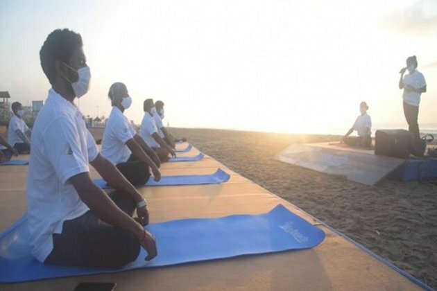 Health programme Mo Beach Yoga kicks off at Golden Beach in Puri