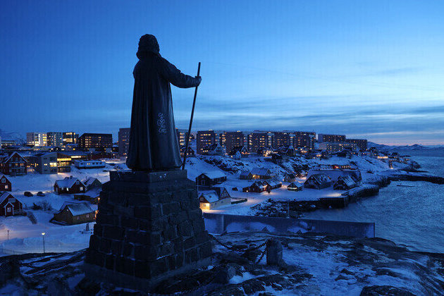 Trump rescinds threat to tariff Europe over Greenland