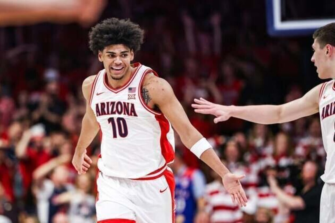 Top 25 roundup: No. 2 Arizona avenges 1st loss, beats No. 14 Kansas