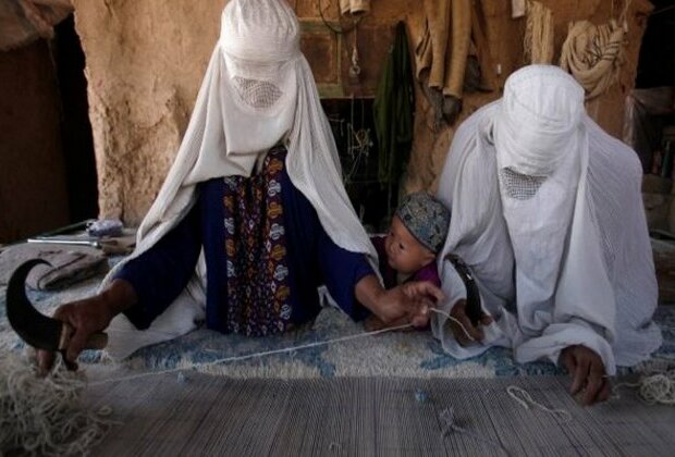 Afghanistan: Women carpet weavers face challenges in Badakhshan