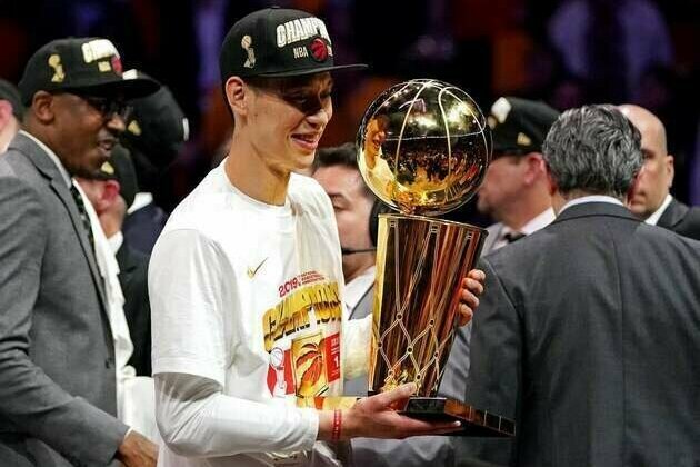 9-year NBA veteran Jeremy Lin announces retirement