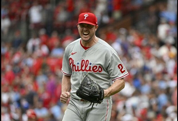 Phillies place RHP Corey Knebel (lat strain) on IL