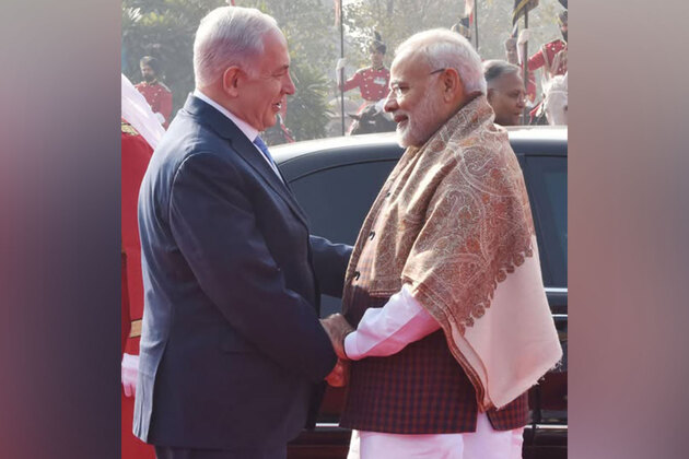 Prime Minister Narendra Modi thanks Israeli PM Netanyahu for Diwali greetings; extends wishes on his birthday