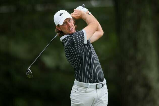 Tommy Fleetwood seizes share of lead at Tour Championship