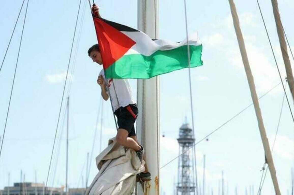Aid flotilla with Greta Thunberg set to sail for Gaza