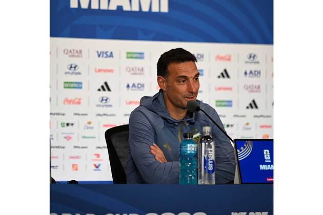 "Messi plays football for moments like this...": Scaloni after Argentina seal FIFA WC QF spot following Egypt scare